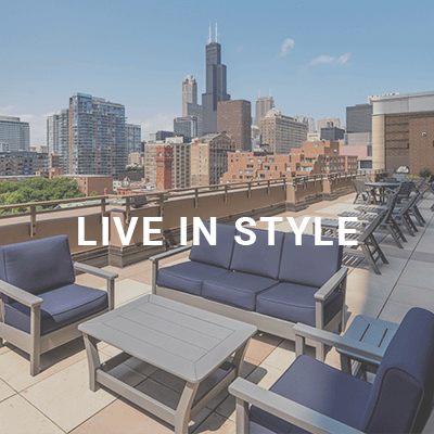 Browse all amenities available at Astoria tower Chicago, like sweeping views of the south loop from the roof top deck. 